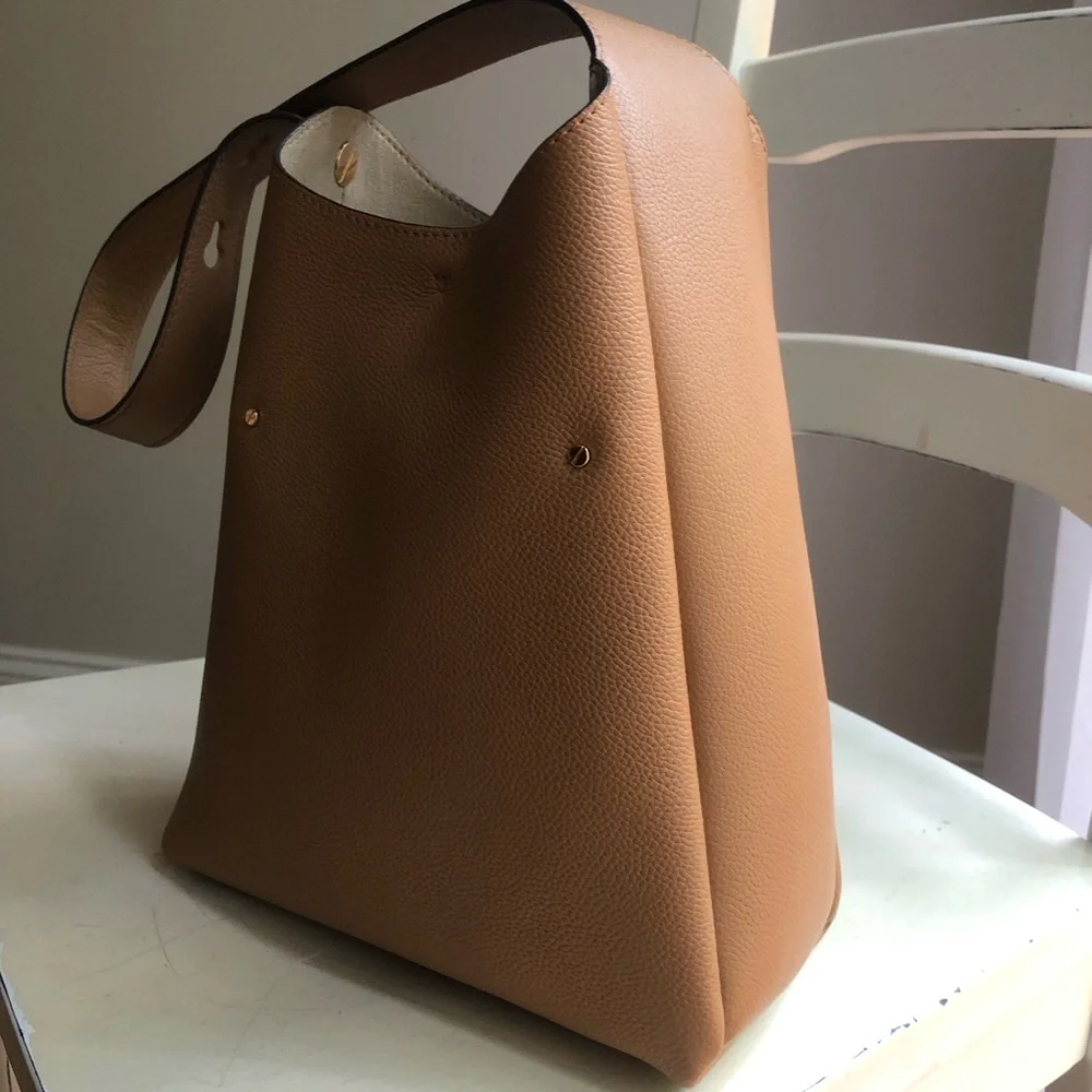 Tory Burch Small Hobo Bag in Tiramisu.